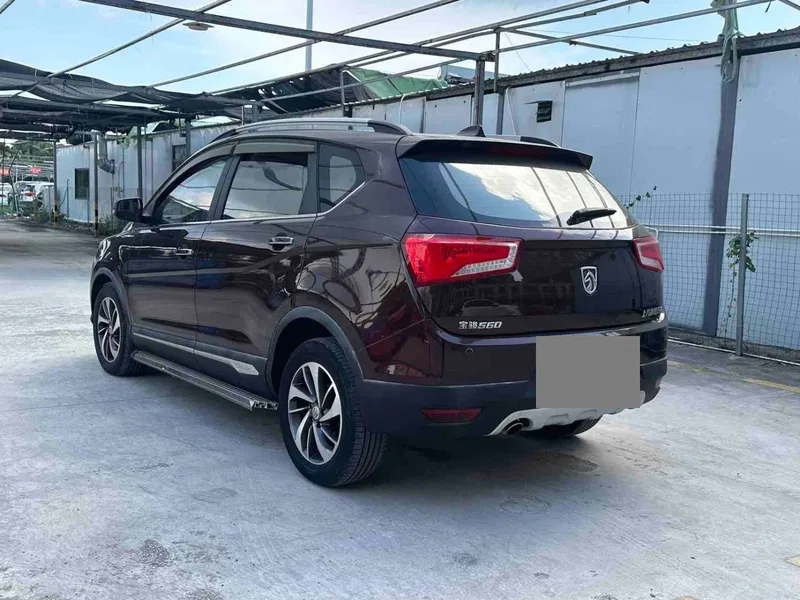Baojun 560 2015 1.8L Manual Luxury Model — photograph 7