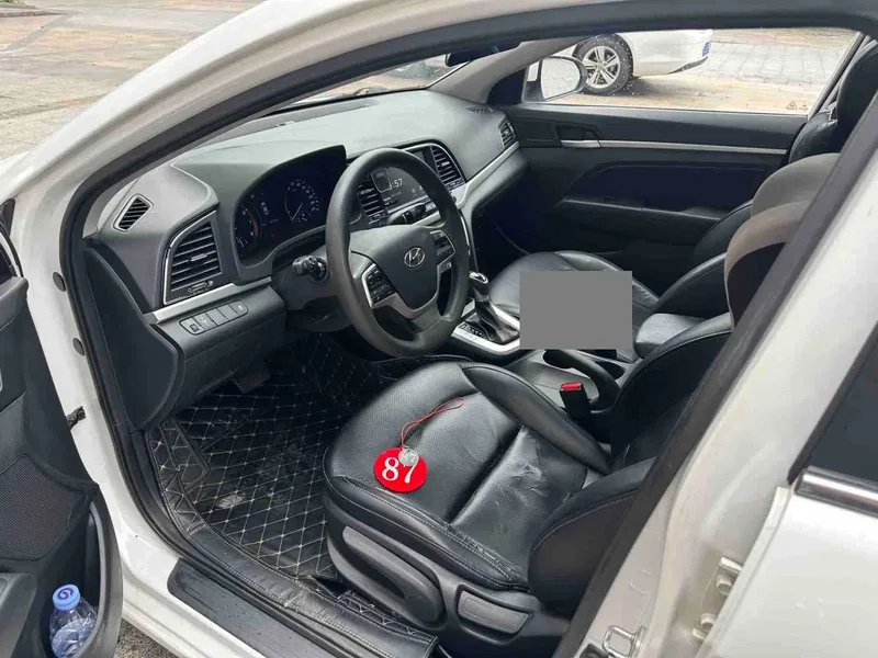 Hyundai Lingdong 2016 1.6L Automatic Zhixuan Elite Edition — photograph 6
