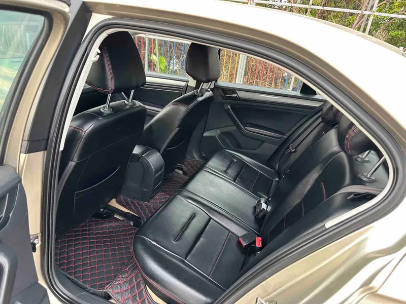 Volkswagen Bora 2018 1.5L automatic fashion model — photograph 5