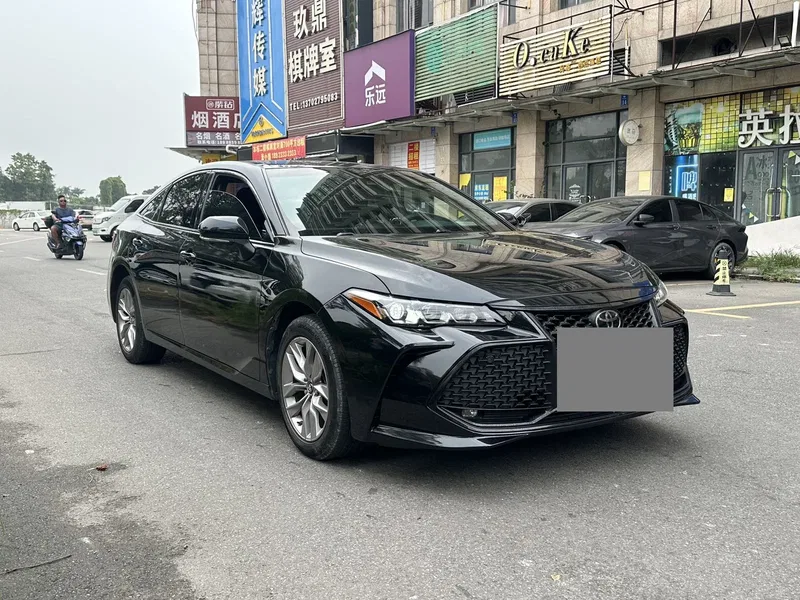 Toyota Asian Dragon 2.5 Entry-Level Version — photograph 1