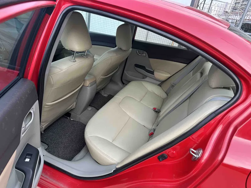 Honda Civic 2012 1.8L Auto Comfort Edition — photograph 5