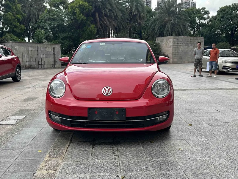 Volkswagen Beetle 2015 180TSI — photograph 2