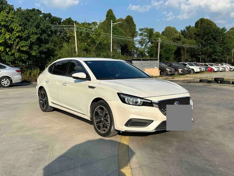 MG MG6 2017 20T Automatic Deluxe Zhilian Edition — photograph 3
