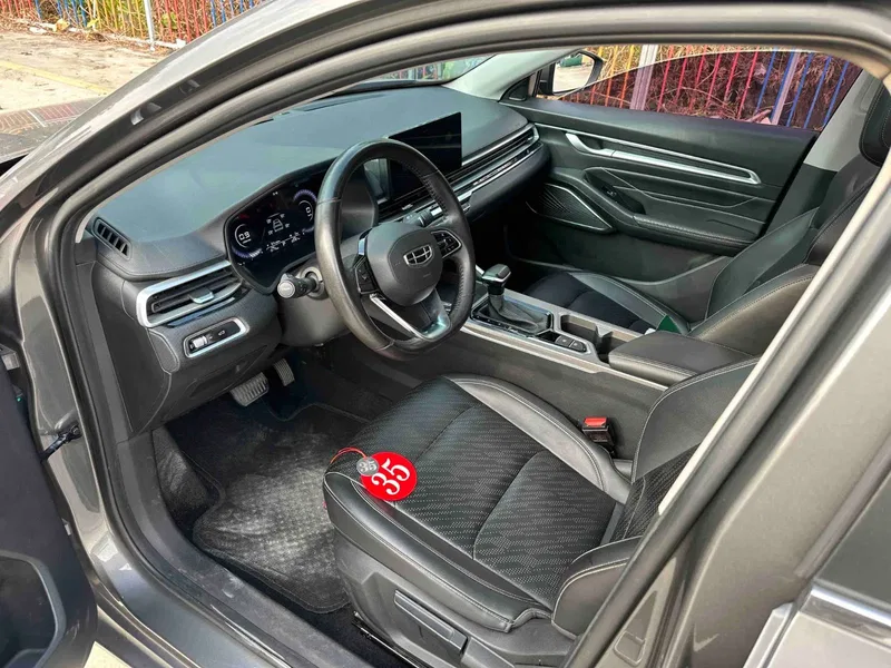 Geely Emgrand 2022 4th Generation 1.5L CVT Flagship — photograph 4