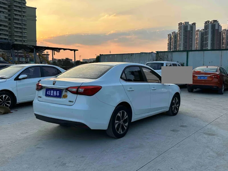 Roewe Rongwei 360 2017 1.5L Auto Smart Screen Edition — photograph 9