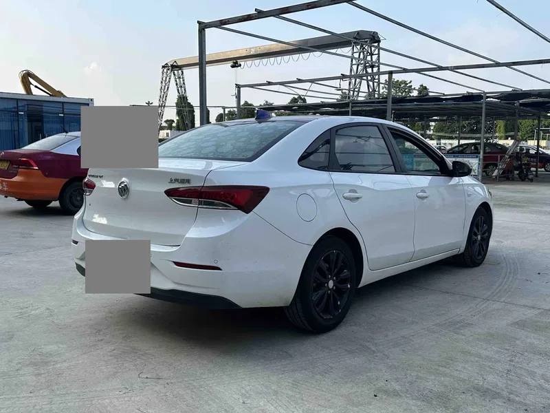 Buick Excelle 2018 18T Automatic Elite Edition — photograph 9