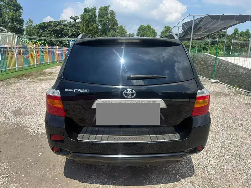 Toyota Highlander 2009 2.7L Two-Drive 5-Seat Sports Edition — photograph 9