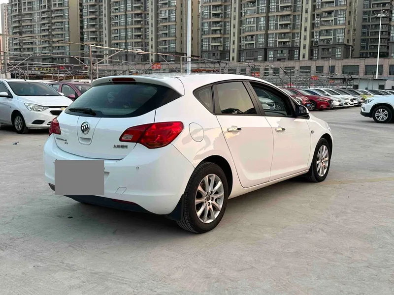 Buick Yinglang 2014 XT 1.6L Automatic Fashion Edition — photograph 9