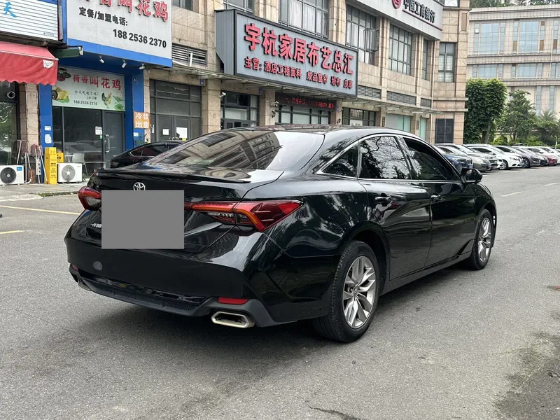 Toyota Asian Dragon 2.5 Entry-Level Version — photograph 9