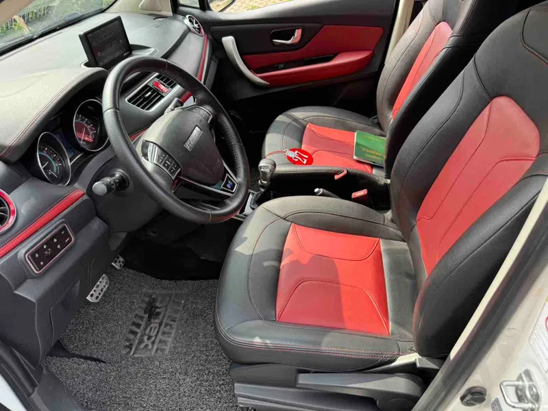 Haval H1 2016 model change blue label 1.5L AMT distinguished model — photograph 6