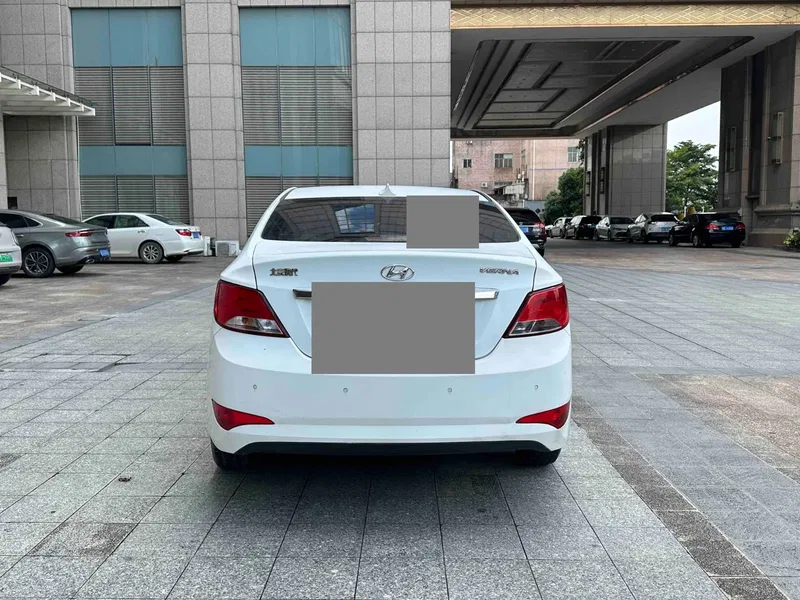 Hyundai Riich 2014 1.4L Automatic GLX Leading Edition — photograph 8