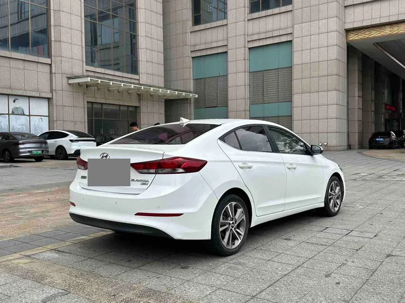 Hyundai Lingdong 2016 1.6L Automatic Zhixuan Elite Edition — photograph 9