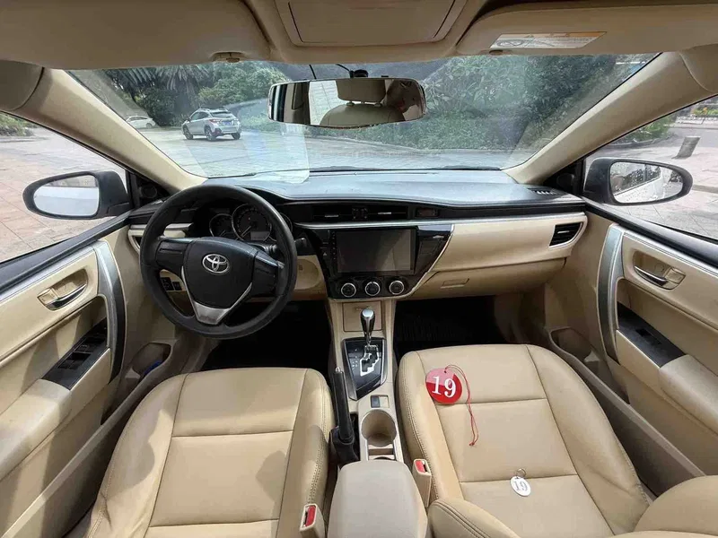 Toyota Corolla 2014 1.6L CVT GL — photograph 6