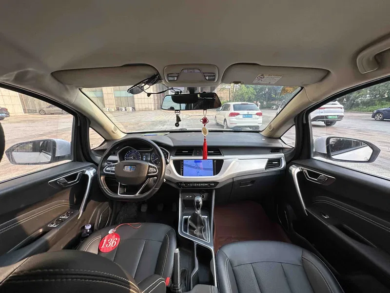 Geely Vision X3 2019 Upgrade 1.5L Manual Elite Country VI — photograph 6