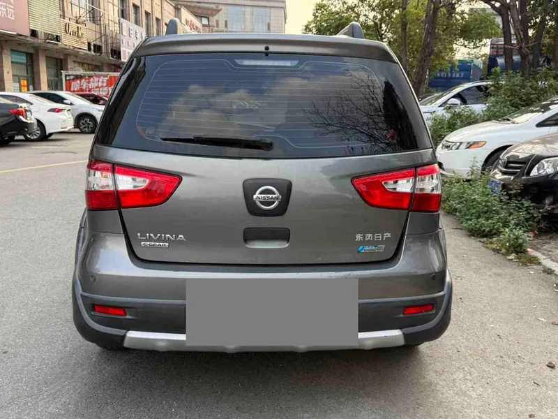 Nissan Li Wei 2013 1.6XE CVT Comfort Edition — photograph 8