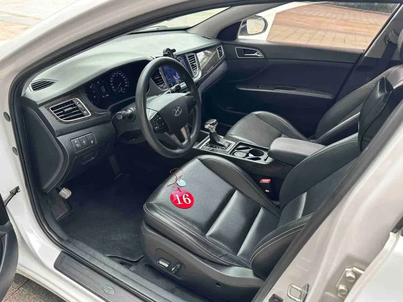 Hyundai Misty 2016 1.6T Automatic Smart GLS — photograph 6