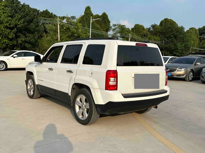 Jeep Free guest 2015 2.0L sports version — photograph 7