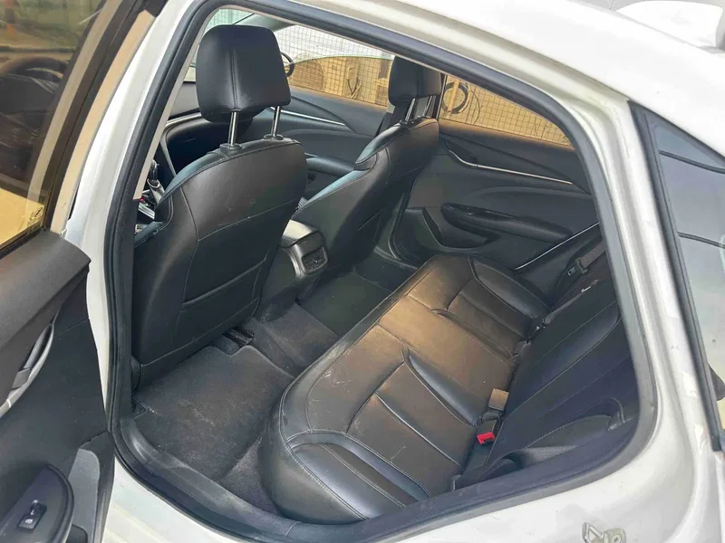 Buick Yinglang 2019 18T Automatic Interconnection Elite — photograph 5