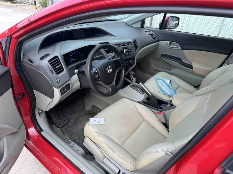 Honda Civic 2012 1.8L Auto Comfort Edition — photograph 4