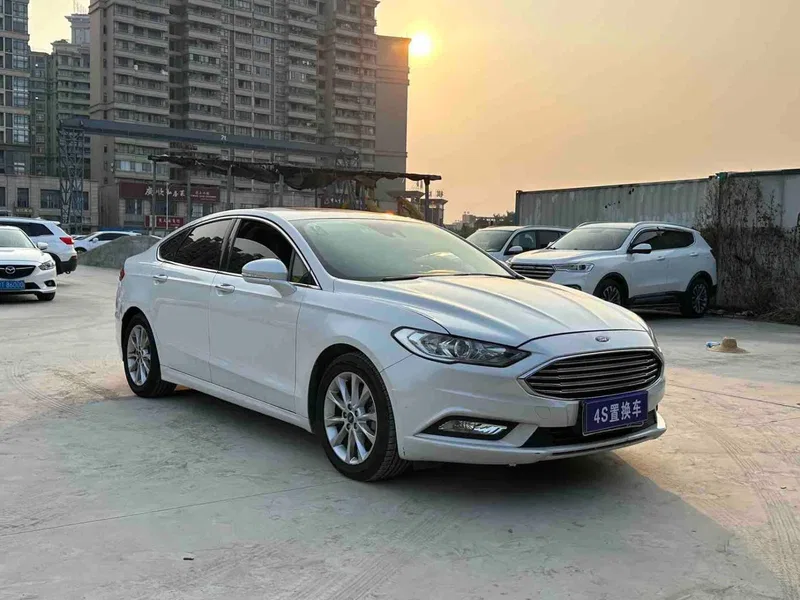 Ford Mondeo 2017 EcoBoost 180 fashion — photograph 3