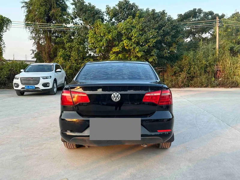 Volkswagen Bora 2014 1.6L Auto Comfort Model — photograph 8