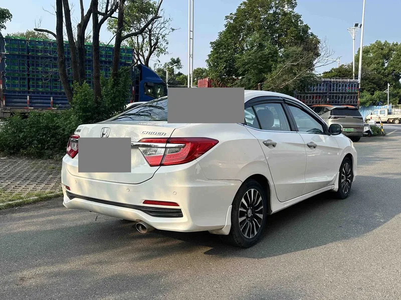 Honda Ling Pai 2013 1.8L Auto Comfort Edition — photograph 7