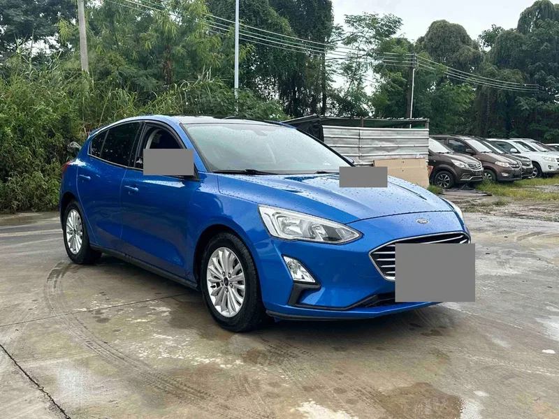 Ford Focus 2019 hatchback EcoBoost 180 automatic front tide — photograph 3