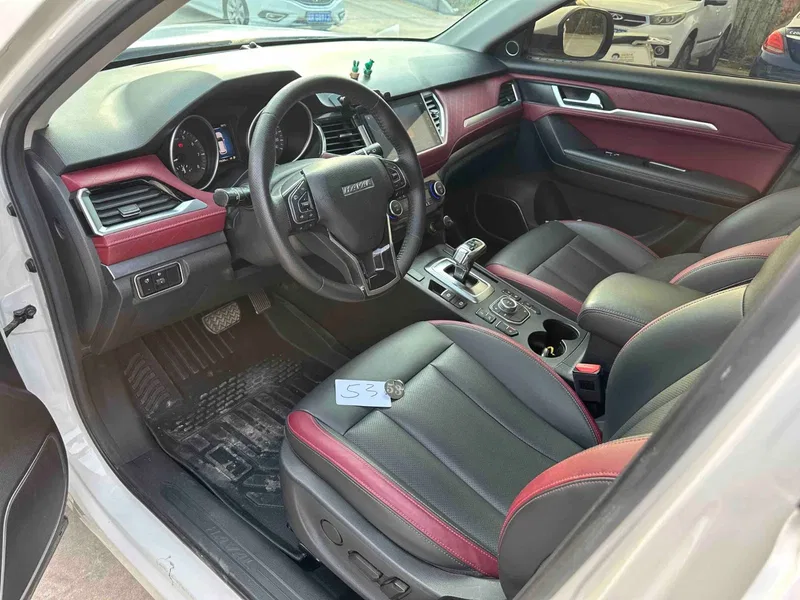 Haval H6 Coupe 2020 Smart Union Edition 1.5T Automatic Two-Drive Luxury Smart Union — photograph 4