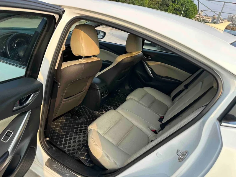Mazda Atez 2014 2.0L Blue Sky Deluxe Edition — photograph 5