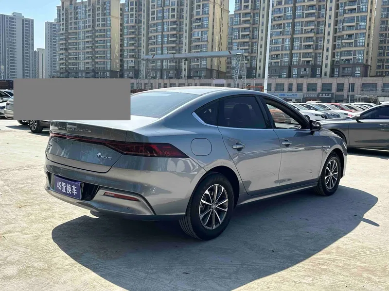 BYD Qin PLUS 2024 Glory Edition DM-i 55KM Leading Model — photograph 9