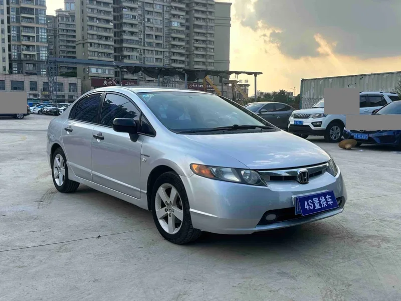 Honda Civic 2011 2.0L Automatic TYPE-S — photograph 3