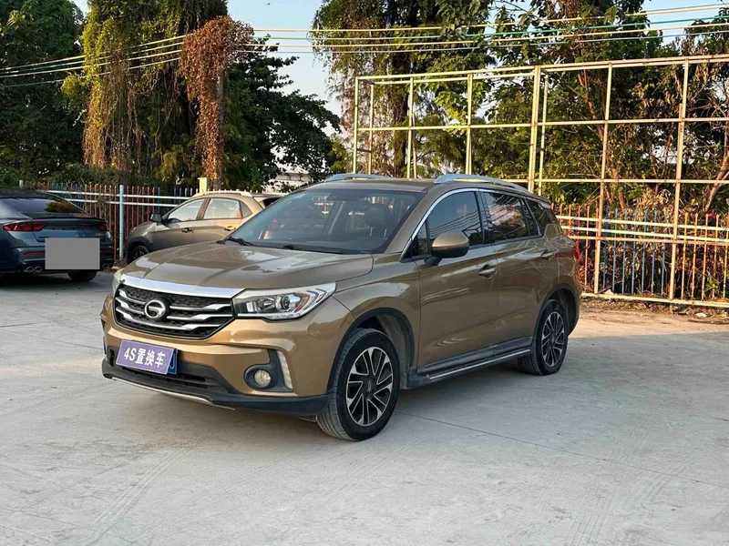 GAC Trumpchi Chuanqi GS4 2015 200T G-DCT Elite Edition — photograph 1