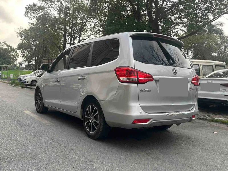Dongfeng The popular S500 2016 1.5L manual luxury model — photograph 8