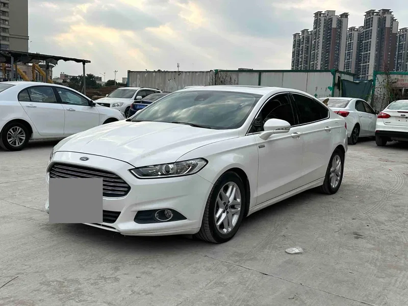 Ford Mondeo 2013 1.5L GTDi180 Fashion — photograph 1