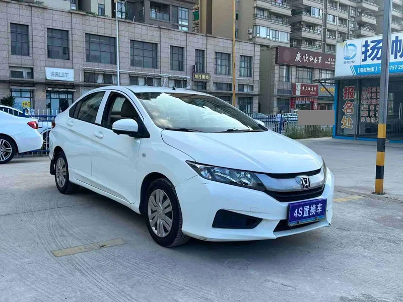 Honda Fengfan 2015 1.5L CVT Comfort Edition — photograph 3