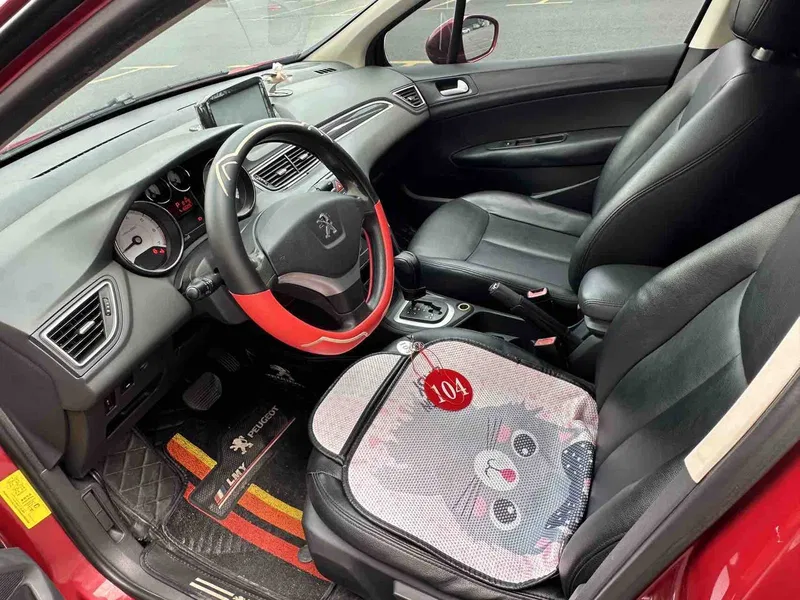 Peugeot 308 2013 1.6L Automatic Superior Model — photograph 4