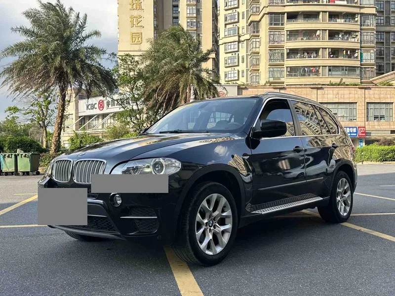BMW 2012 X5 xDrive35i luxury 5-seat — photograph 1