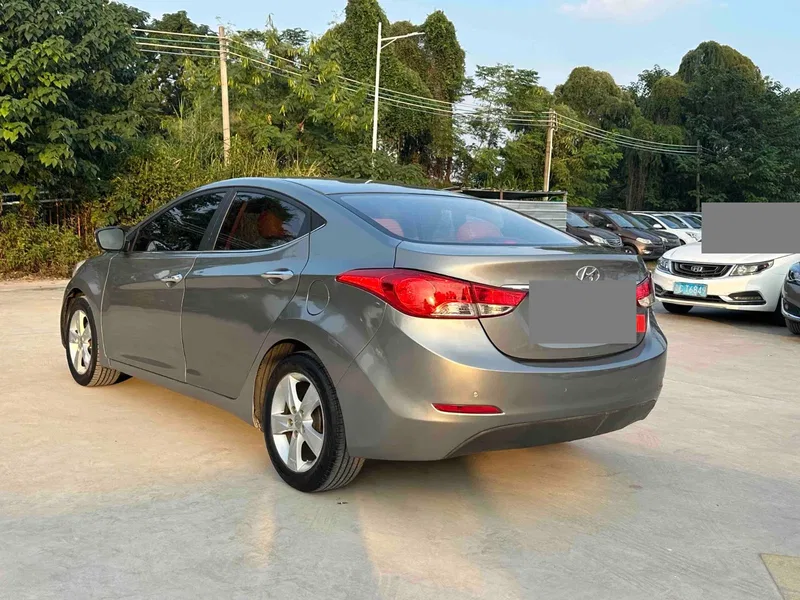 Hyundai Langto 2013 1.6L Automatic Honor Model — photograph 7