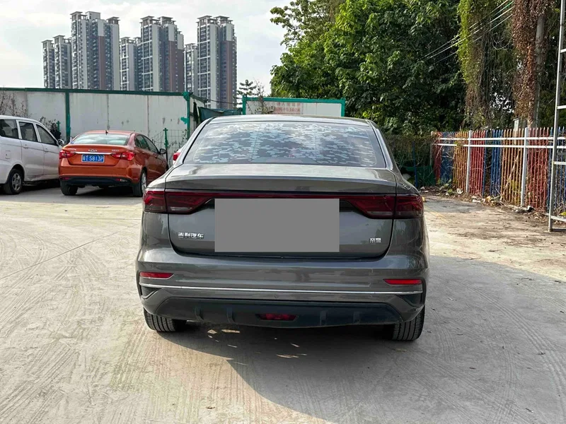 Geely Emgrand 2022 4th Generation 1.5L CVT Flagship — photograph 8