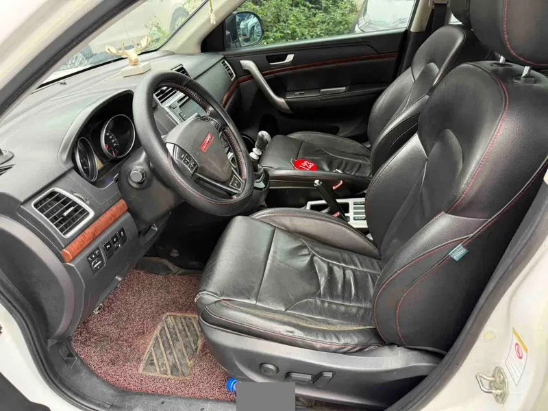 Haval H6 2014 Sports Edition 1.5T Manual Two-Wheel Drive Elite Model — photograph 6