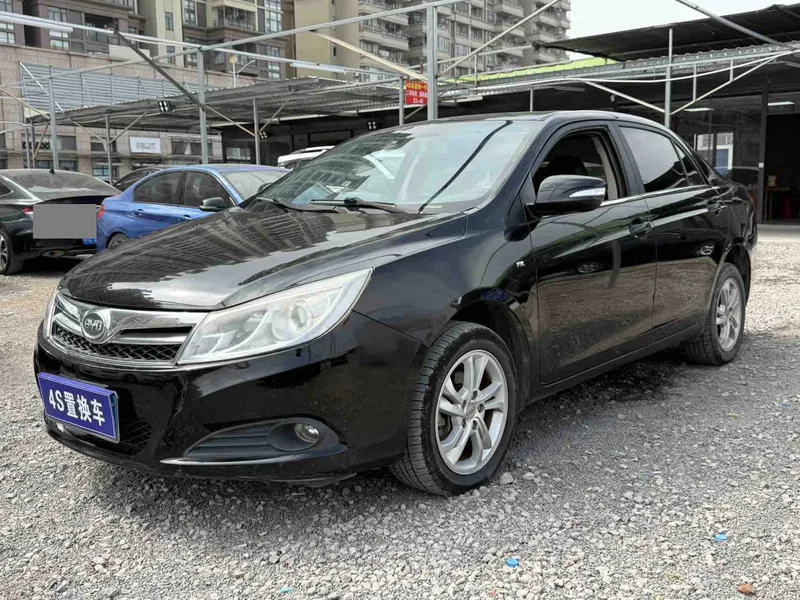 BYD Speedy 2014 1.5TI Manual Luxury Model — photograph 1