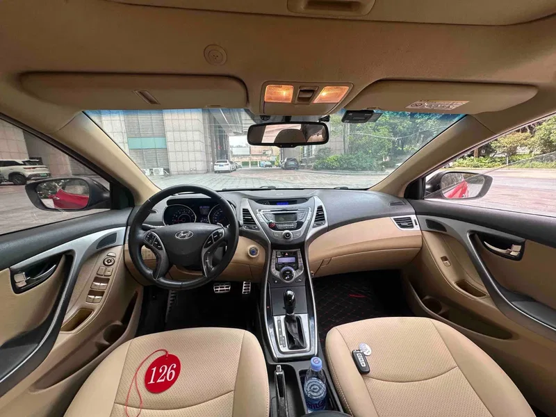 Hyundai La Roche 2012 1.8L Automatic Prestige Edition — photograph 6