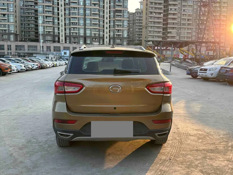 GAC Trumpchi Chuanqi GS4 2015 200T G-DCT Elite Edition — photograph 8