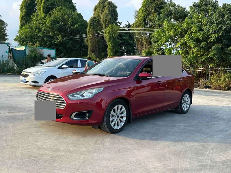 Ford Ford Focus 2017 Happiness Edition 1.5L Automatic Fashion Model — photograph 1