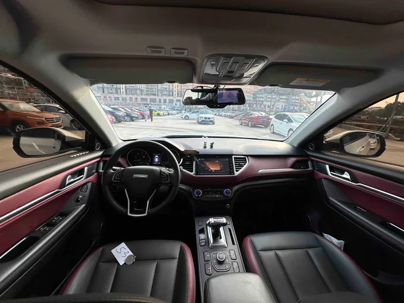 Haval H6 Coupe 2020 Smart Union Edition 1.5T Automatic Two-Drive Luxury Smart Union — photograph 6