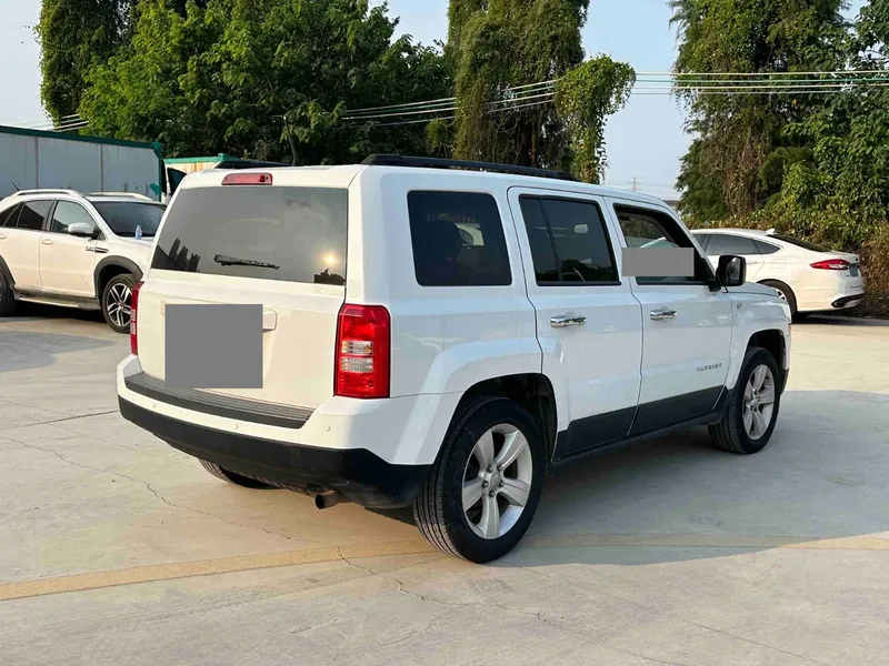 Jeep Free guest 2015 2.0L sports version — photograph 9