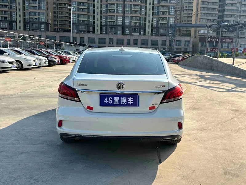 MG MG6 2017 20T Automatic Deluxe Zhilian Edition — photograph 8