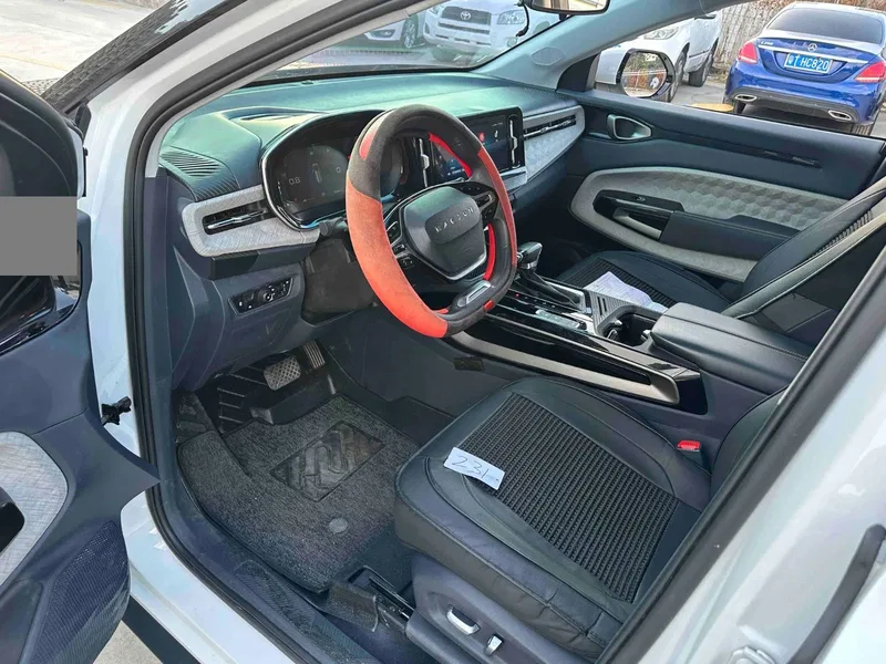 Baojun RM-5 2019 1.5T CVT 24-hour online luxury 7-seat — photograph 4