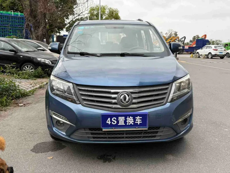 Dongfeng Windrow Windrow S500 2016 1.5L Manual Luxury Edition — photograph 2