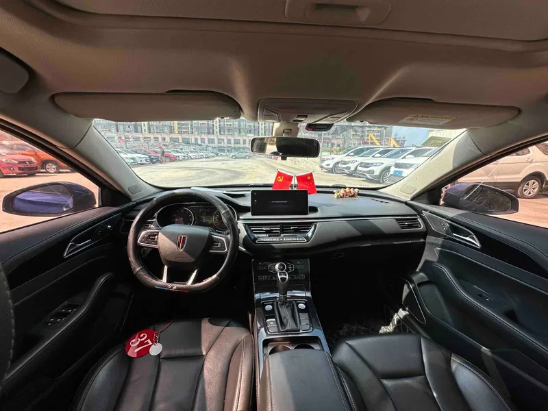 Hongqi H5 2019 30TD Smart Edition — photograph 6